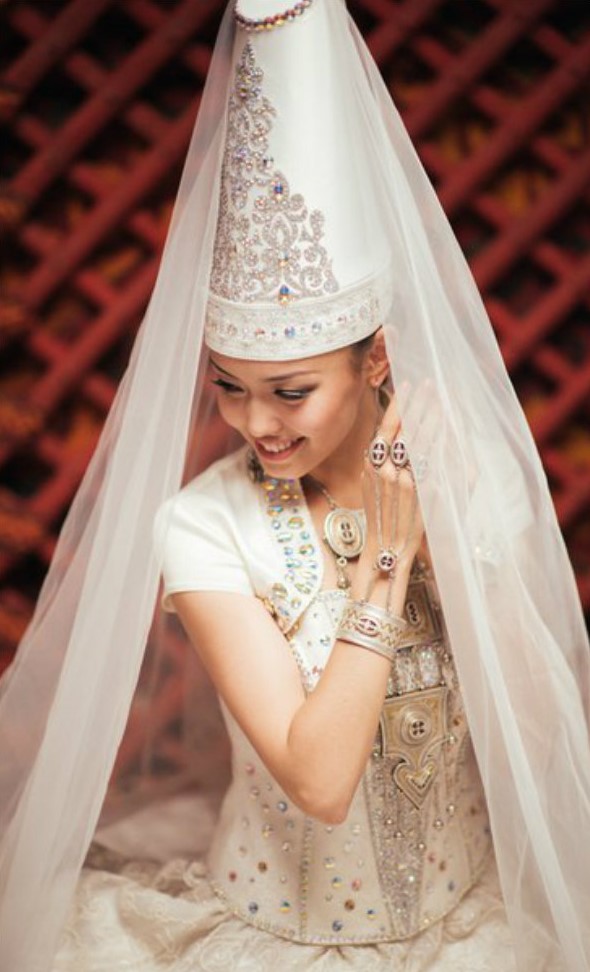WEDDING CUSTOMS IN KAZAKHSTAN
