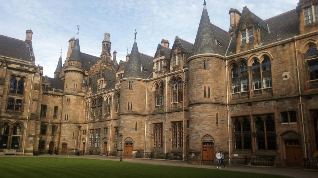 University of Glasgow. Ұлыбританиядағы ең көне университеттердің біріндегі оқу