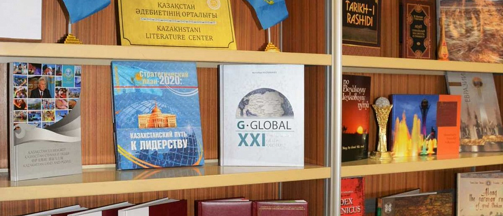centr-kazahstanskoy-literatury-i-kul-tury-otkrylsya-v-n-yu-yorke